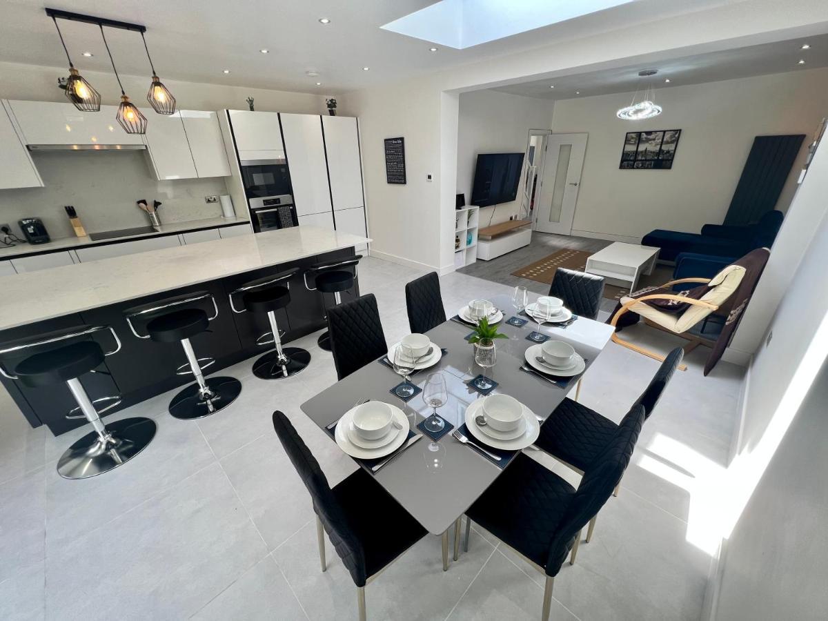 Wembley Stadium 5 Star Brand New Luxury Sleeps 14 With Parking Londres Exterior foto