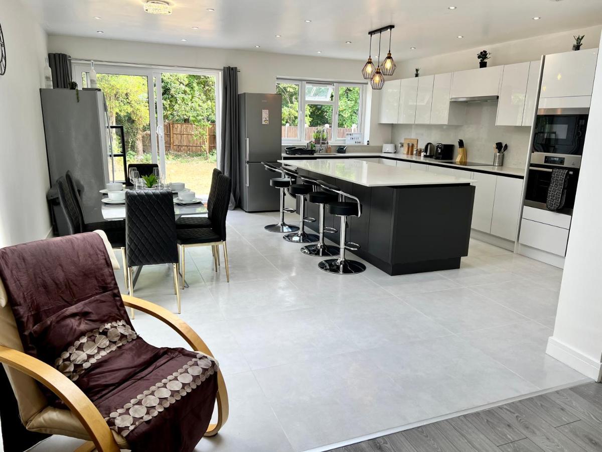 Wembley Stadium 5 Star Brand New Luxury Sleeps 14 With Parking Londres Exterior foto